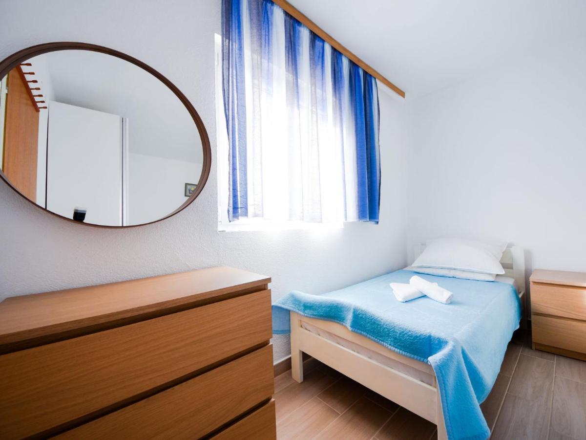 Apartment Vukic-5 By Interhome Starigrad Paklenica Luaran gambar